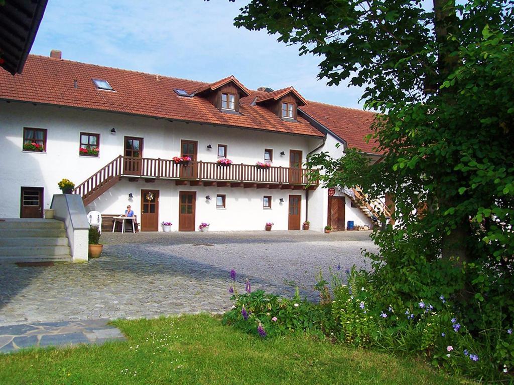 Pension Margaretenhof Bayerbach Exterior photo